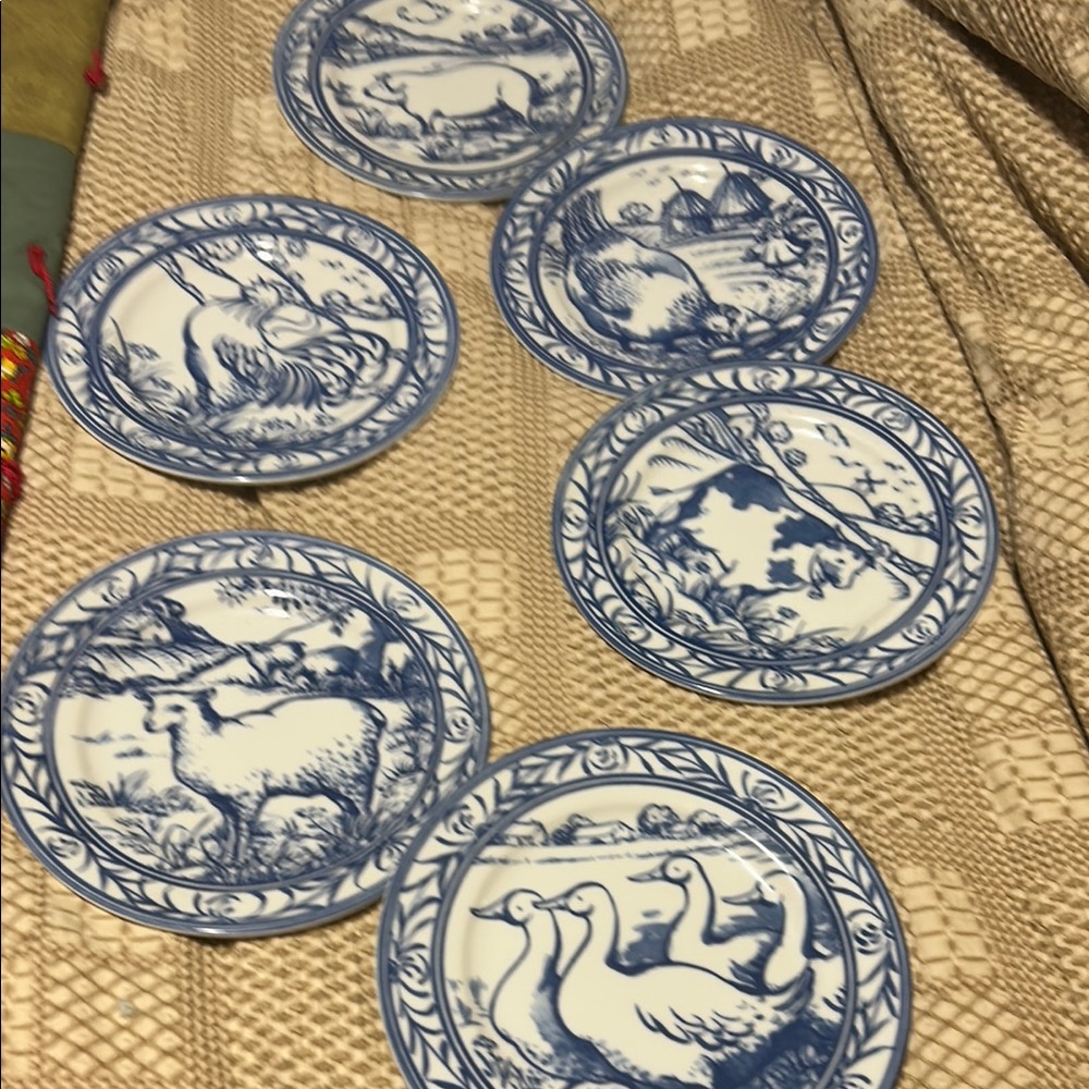 Williams Sonoma Blue and White Scenic Dinnerware Set